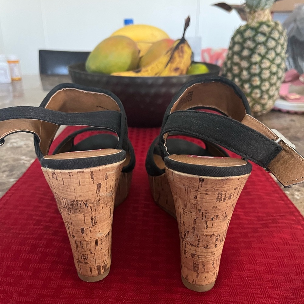 POPS heels - Picture 3 of 3